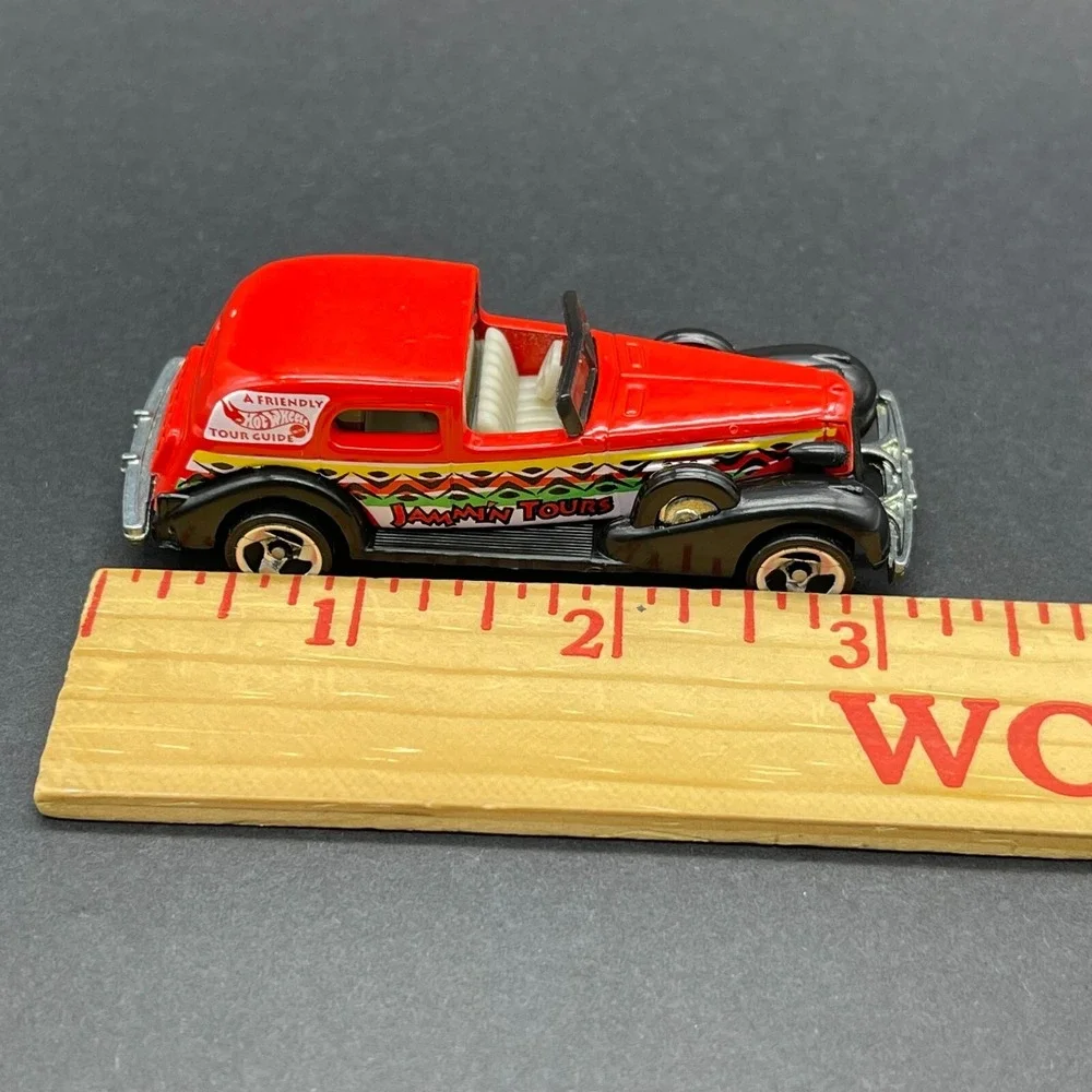 Hot Wheels 1935 '35 Classic Caddy Cadillac Car Red Diecast 1/64 Tropicool #695